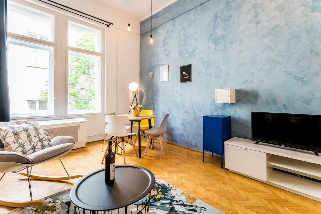 Bpr Azure Desire Studio Budapest Exterior photo